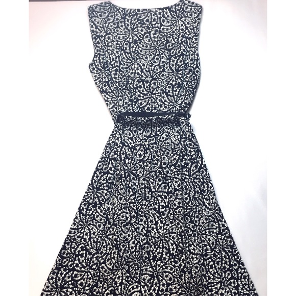 Alfani Black and White A-line dress - Picture 2 of 8